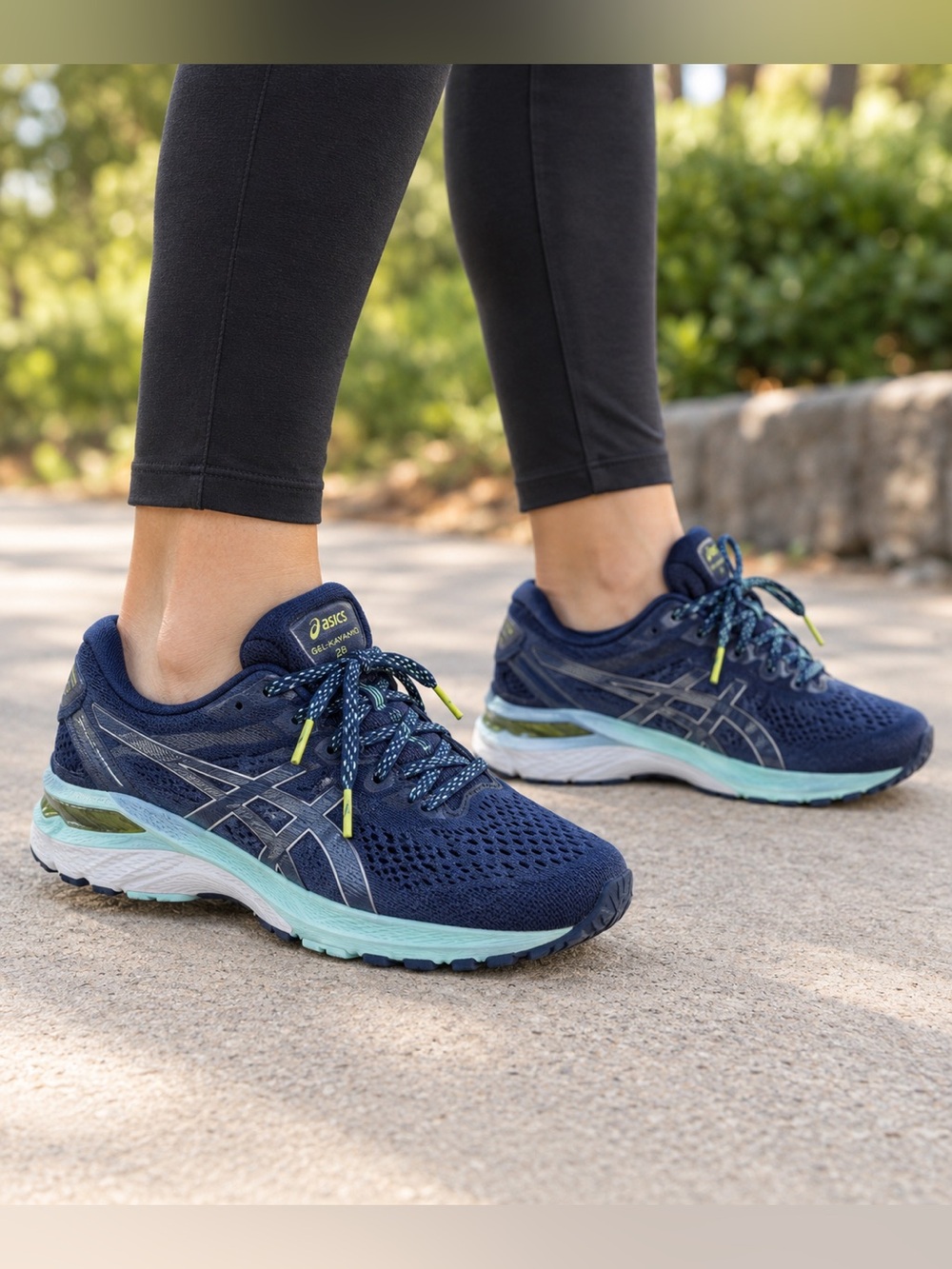 ASICS Gel-Kayano 28 Women’s Running Shoes Navy Mint Size 10.5 1012B256